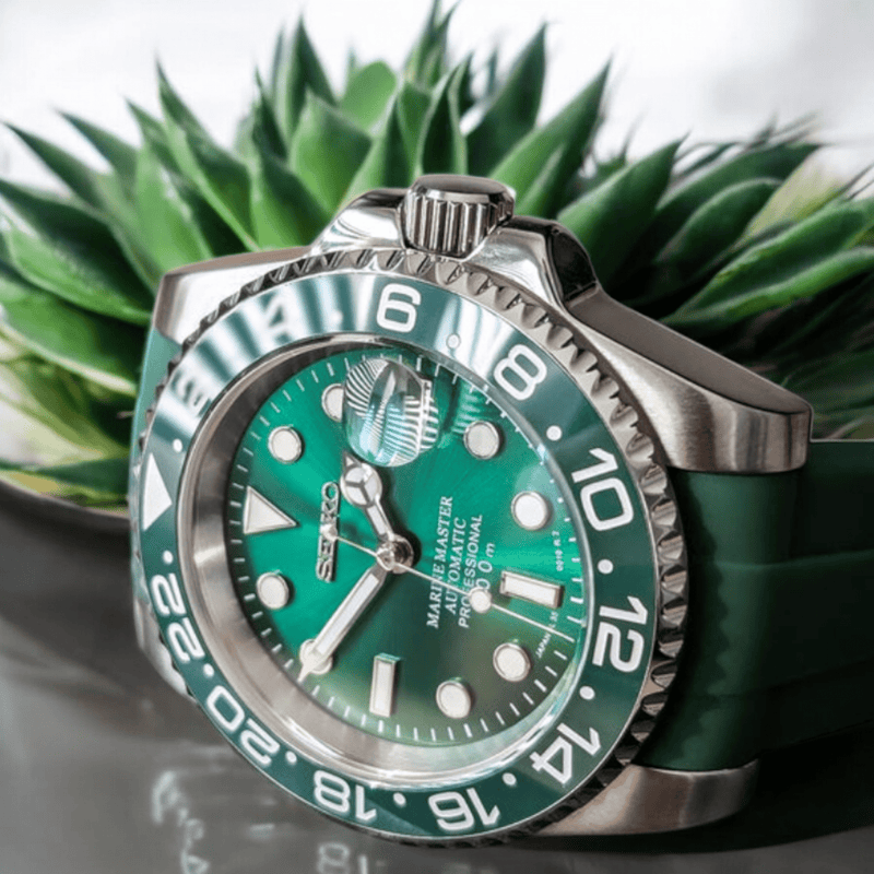 Seiko Mod Green Seikomariner " Hulk " - Rubber Bracelet - MODTIME