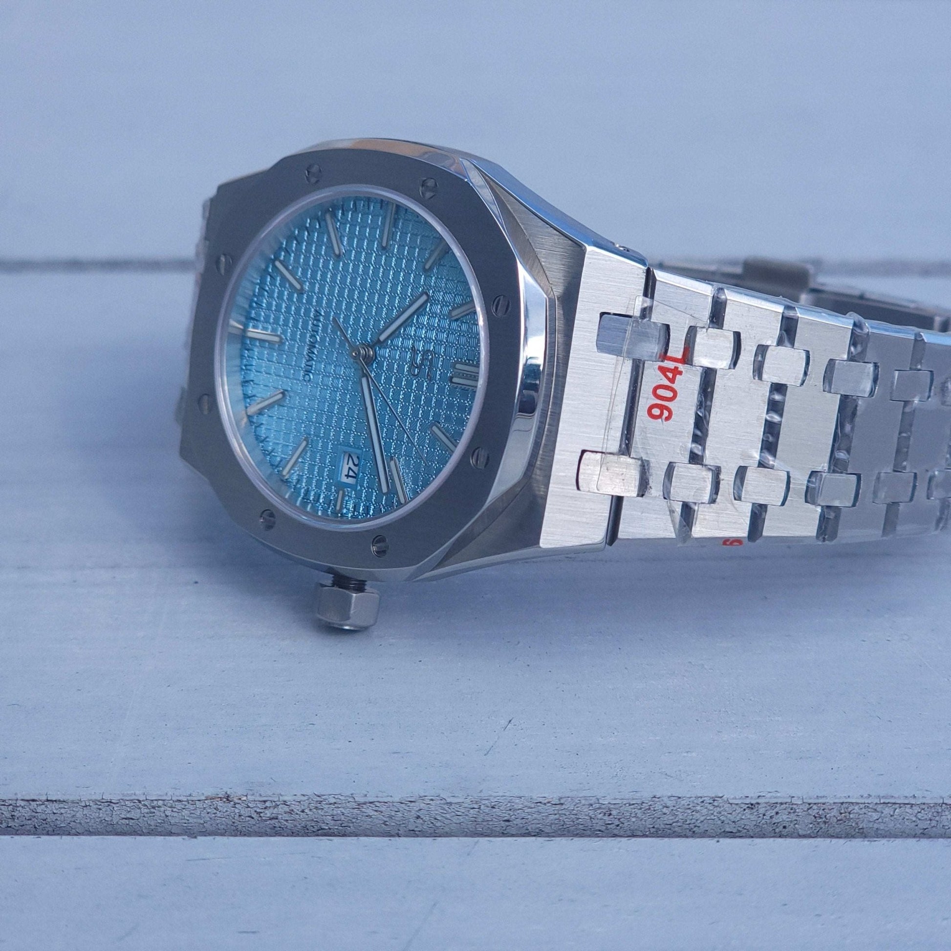 Seiko Mod Heritage "O" aka Seiko Oak Series - Tiff Baby Blue - MODTIME